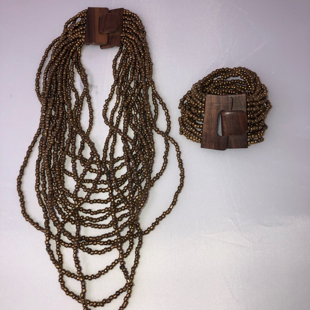 Gold necklace and matching bracelet